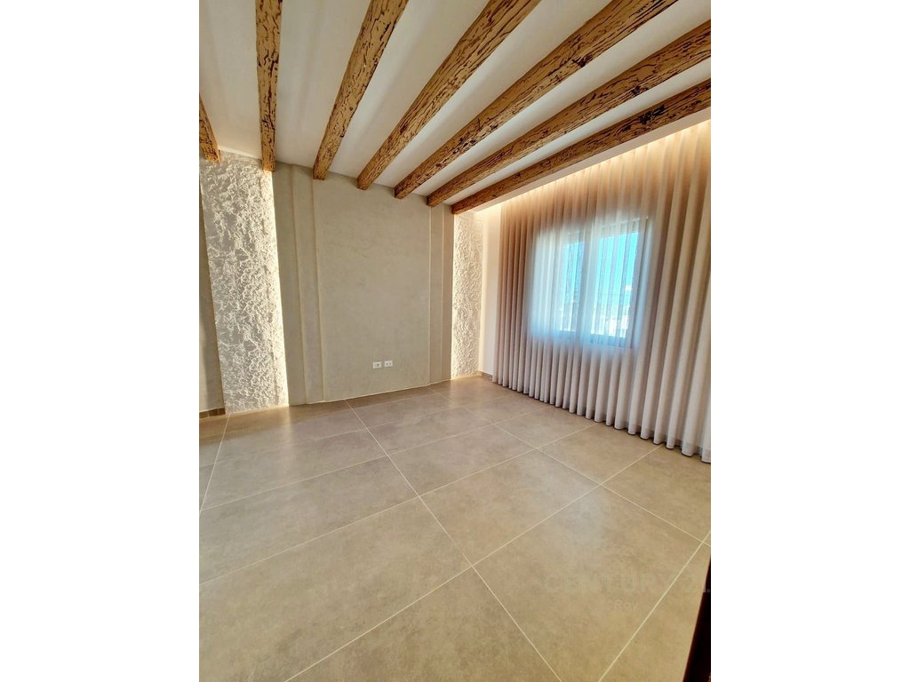 FANTASTIC 2-STOREY VILLA FOR SALE IN SPILLE!!!