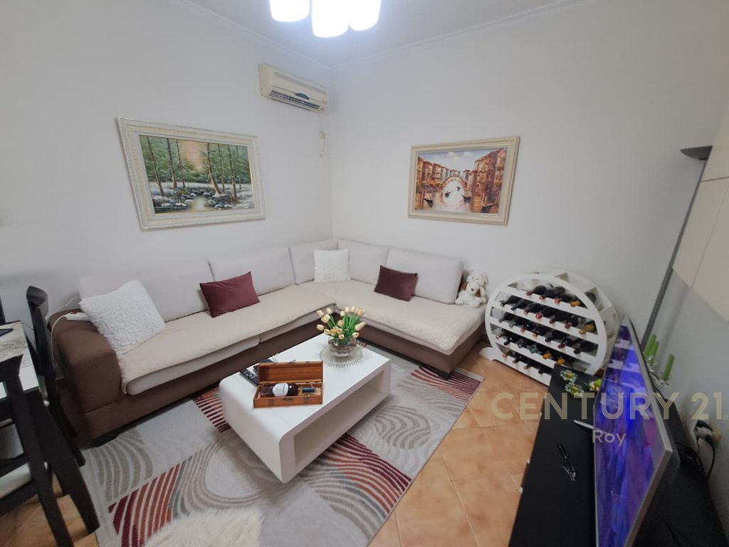 VILLA FOR SALE IN THE CENTER OF DURRES !!.