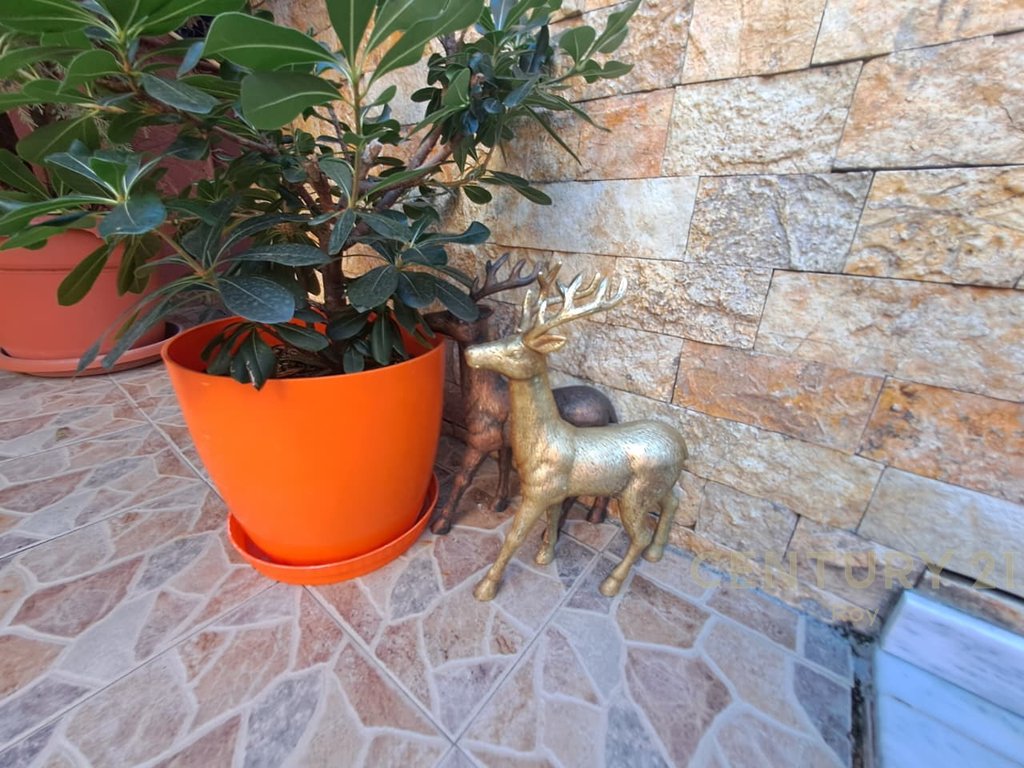 VILLA FOR SALE IN THE CENTER OF DURRES !!.