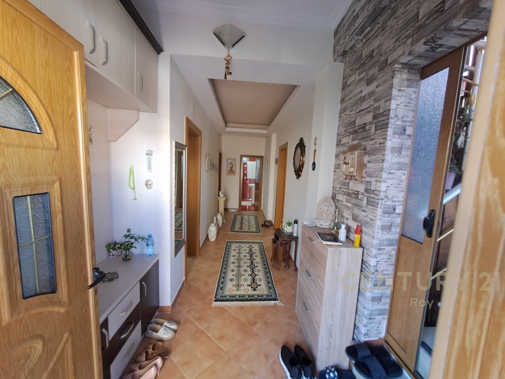 VILLA FOR SALE IN THE CENTER OF DURRES !!.
