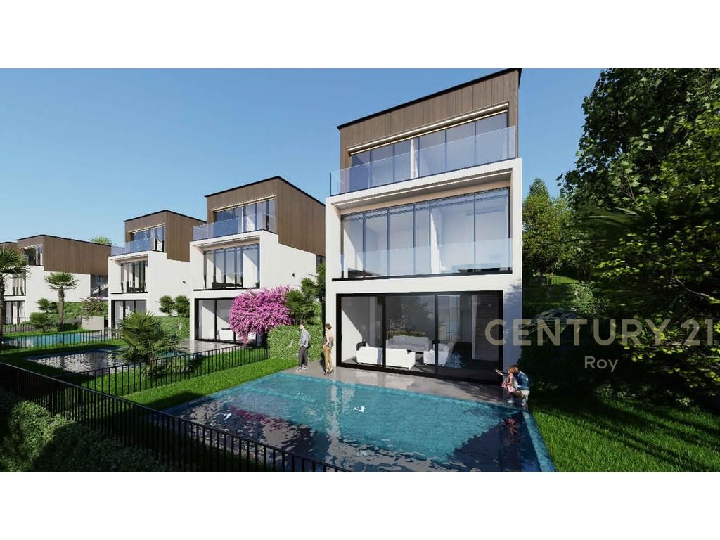 Unique opportunity! A villa with a swimming pool is offered for sale in a private residence in Farke e Vogel, Tirana!!