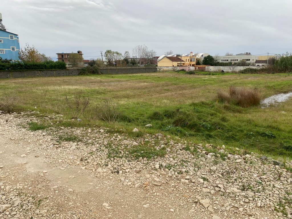 LAND FOR SALE IN THE YOUTH SECTOR!!! GREAT INVESTMENT OPPORTUNITY!!!