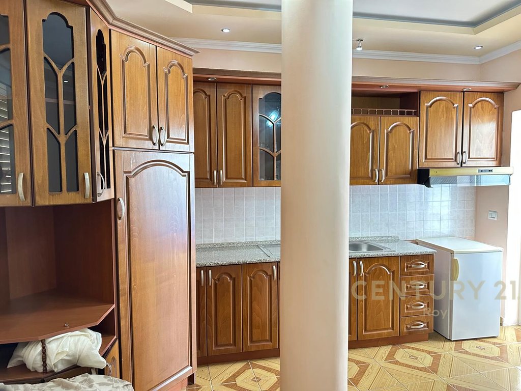 Apartment 2+1 + Garage 20 m² for Sale in Durrës