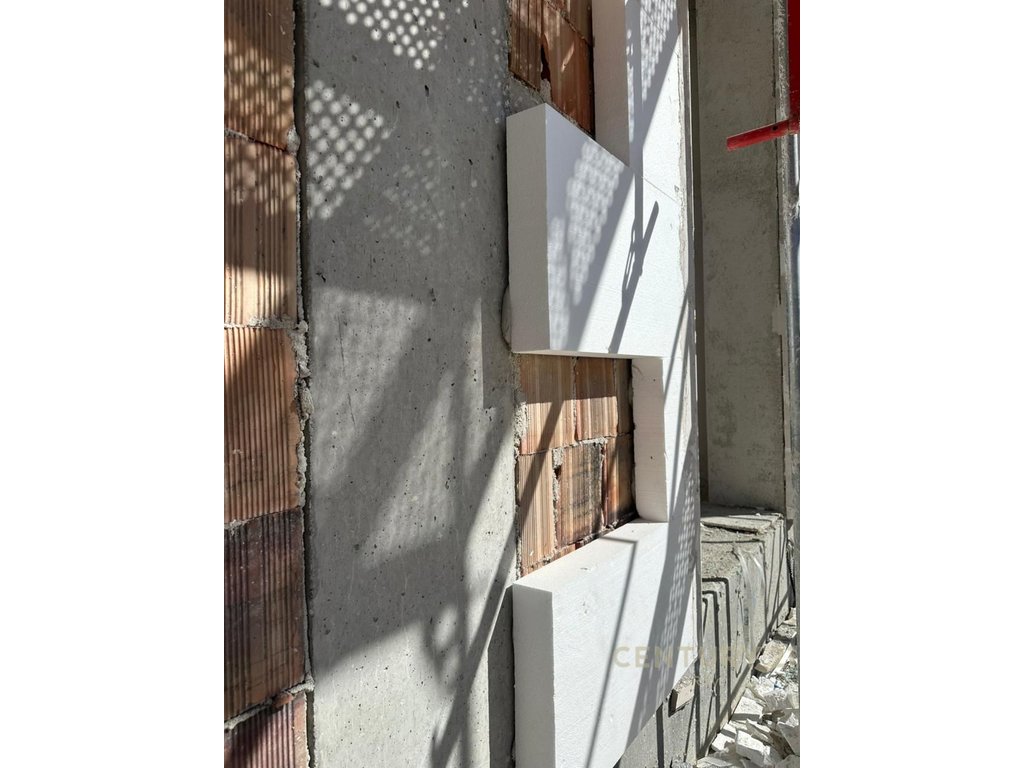 2+1 FOR SALE IN DION RESIDENCE IN QERRET LOCATED 200 METERS FROM THE SEA!!