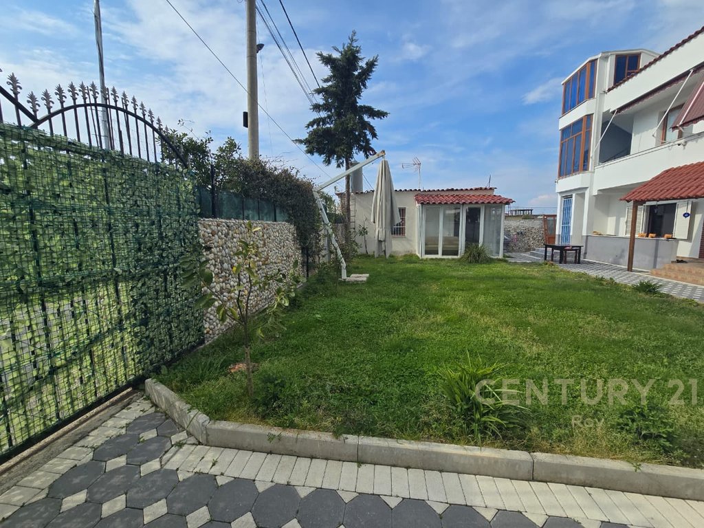 PROPERTY FOR SALE WITH 2 BUILDING PLOTS IN SPITALLE, DURRES!!!
