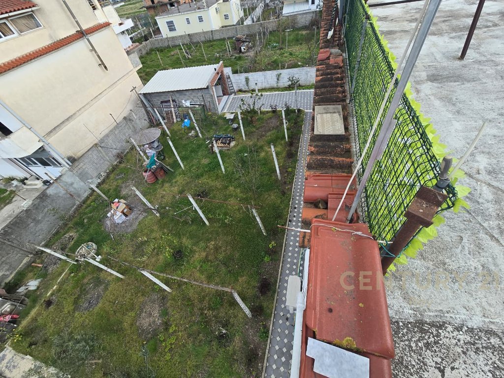 PROPERTY FOR SALE WITH 2 BUILDING PLOTS IN SPITALLE, DURRES!!!