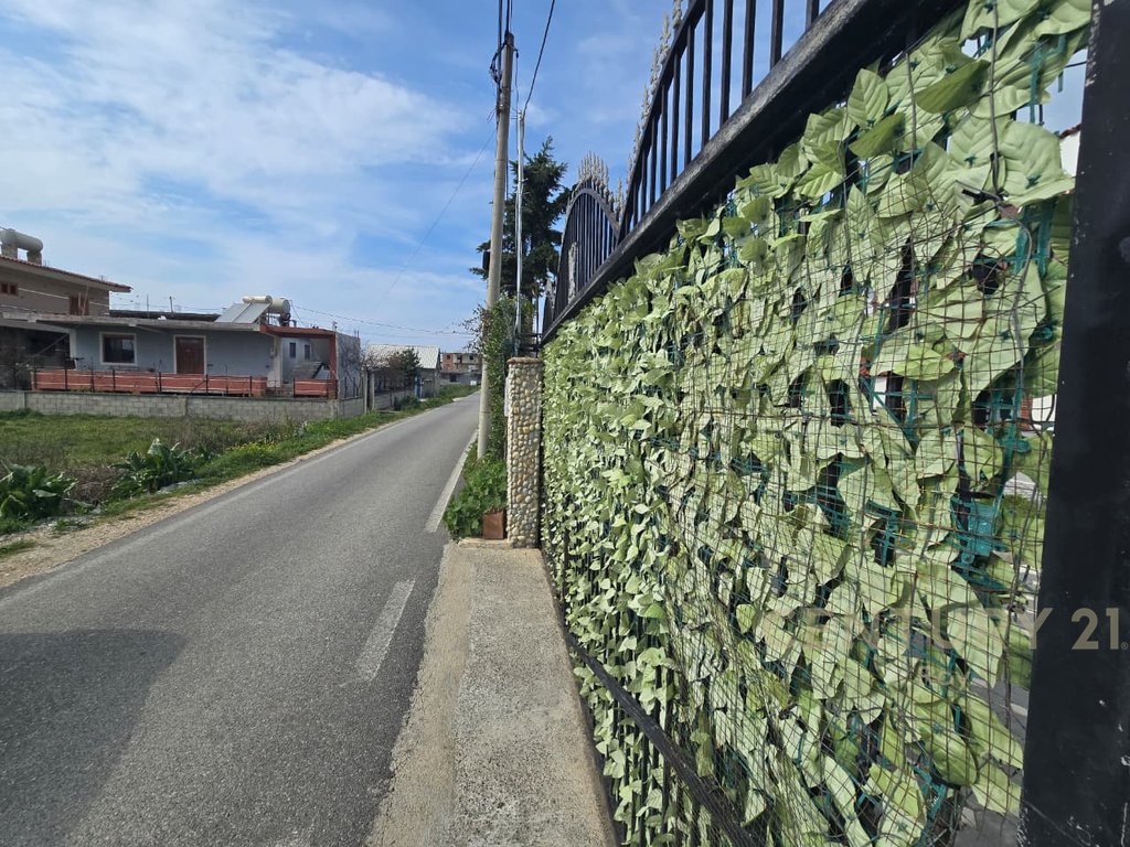 PROPERTY FOR SALE WITH 2 BUILDING PLOTS IN SPITALLE, DURRES!!!