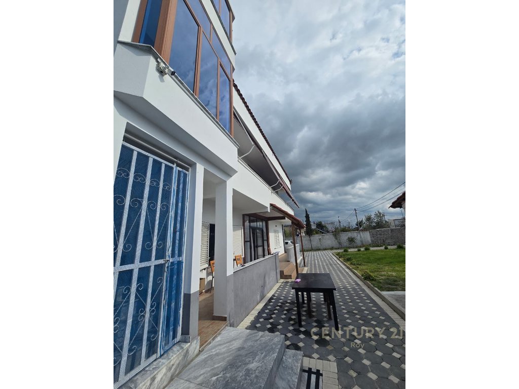 PROPERTY FOR SALE WITH 2 BUILDING PLOTS IN SPITALLE, DURRES!!!