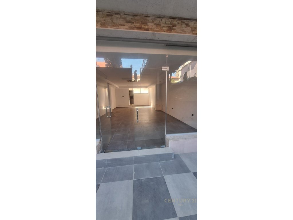 BUSINESS UNIT FOR SALE – 70.40 m² _56320