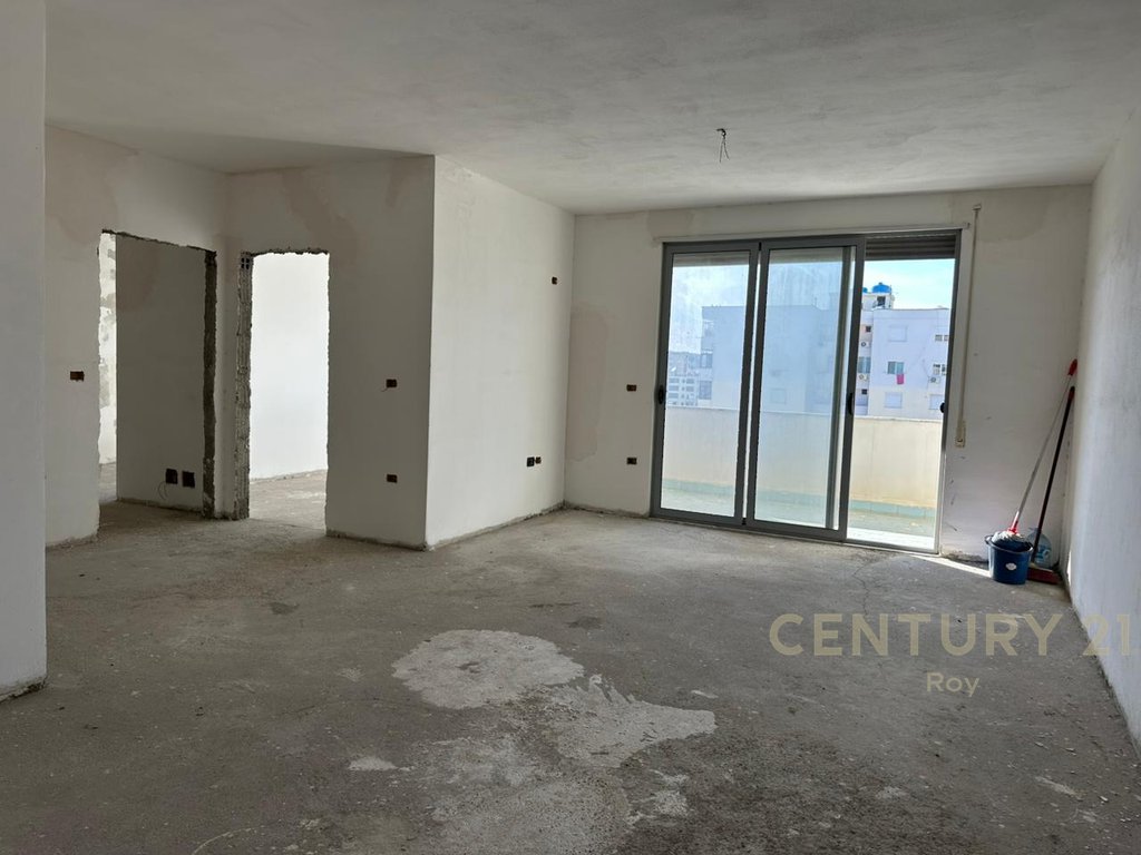 Apartment 2+1+2 for sale in Durrës - €141,000 | 117.5 m²