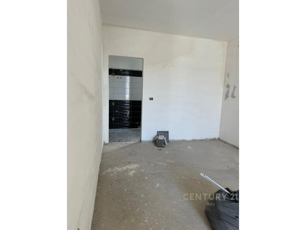Apartment 2+1+2 for sale in Durrës - €141,000 | 117.5 m²