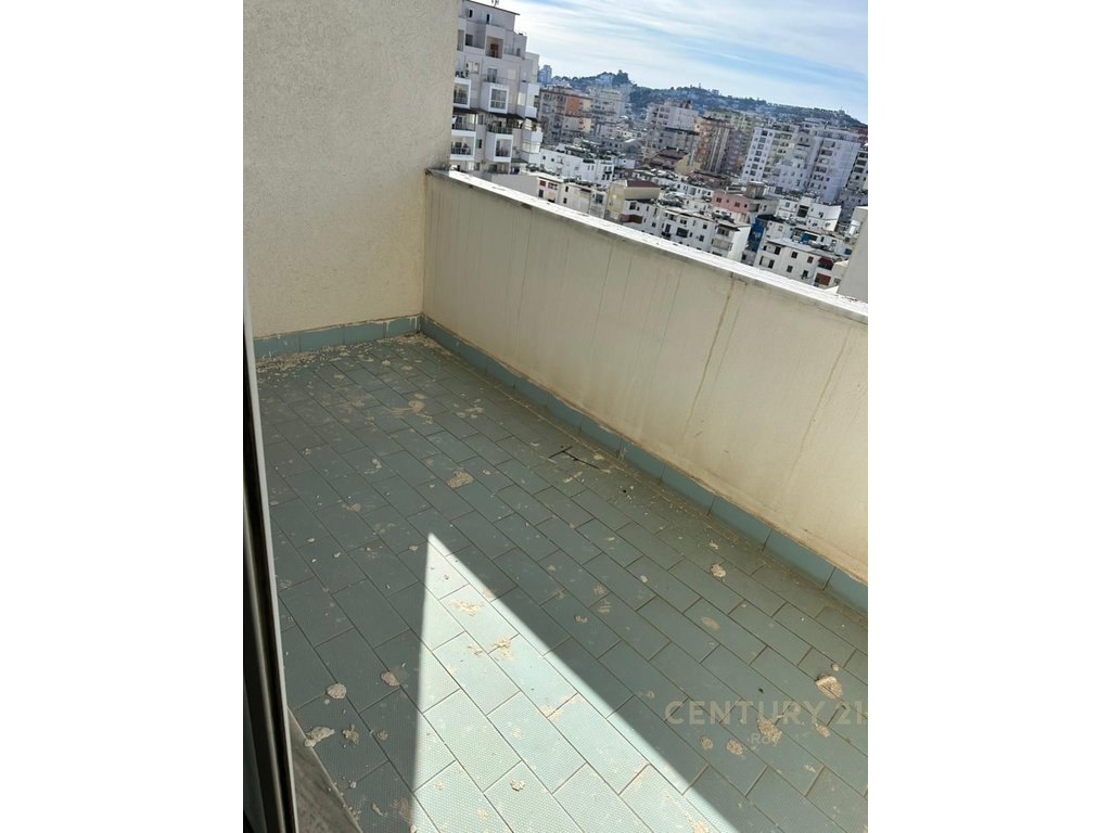 Apartment 2+1+2 for sale in Durrës - €141,000 | 117.5 m²