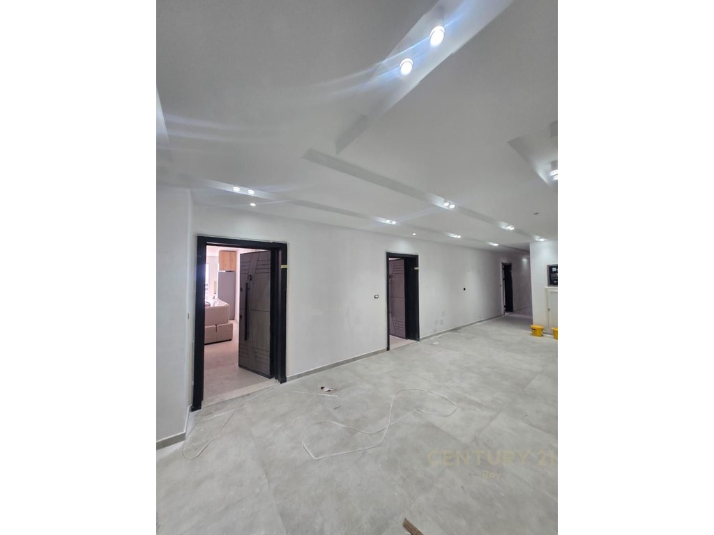 APARTMENT 1+1+PARKING SPACE FOR SALE, NEAR PREMIUM HOTEL IN GOLEM !!!