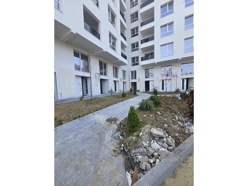 APARTMENT 1+1+PARKING SPACE FOR SALE, NEAR PREMIUM HOTEL IN GOLEM !!!