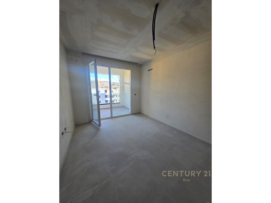APARTMENT 1+1+PARKING SPACE FOR SALE, NEAR PREMIUM HOTEL IN GOLEM !!!