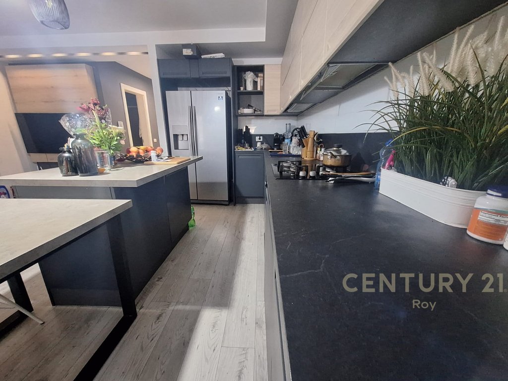 Super Apartment For Sale in Vollga, Durrës – €270,000 | 104.3 m²