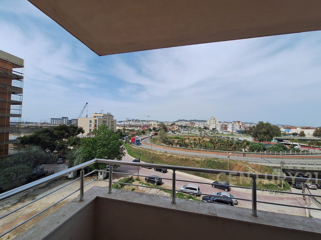Apartment with Sea View 2+1+3 For Rent on the Beach, Durrës – €780 | 130 m²