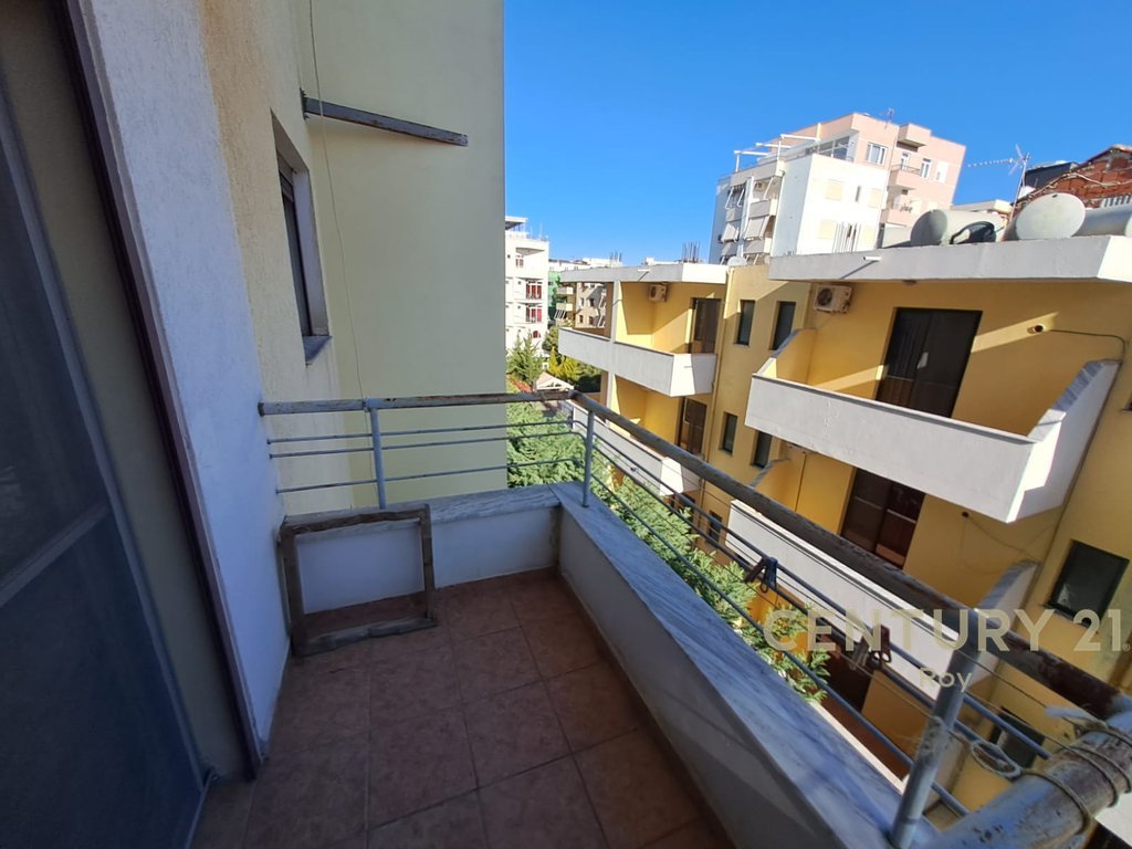 APARTMENT FOR SALE IN KAVAJË CLIFF 50M AWAY FROM THE SEA!!