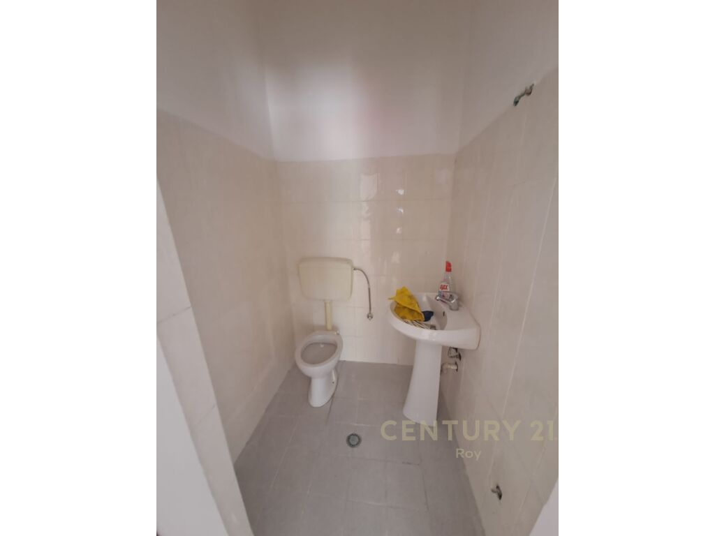 1+1 Shop for Sale on the Beach near Karburant Iliria, Durrës - €42,000 | 27.2 m²