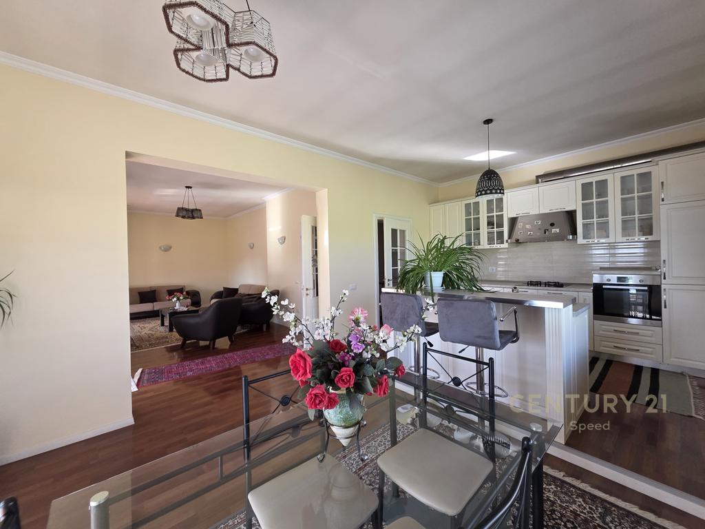 THREE-STOREY VILLA FOR SALE NEAR PRIEST'S HILL!!