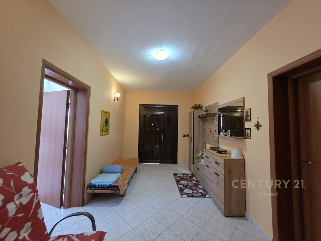 THREE-STOREY VILLA FOR SALE NEAR PRIEST'S HILL!!