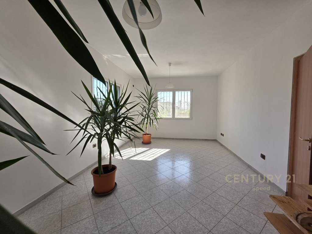THREE-STOREY VILLA FOR SALE NEAR PRIEST'S HILL!!