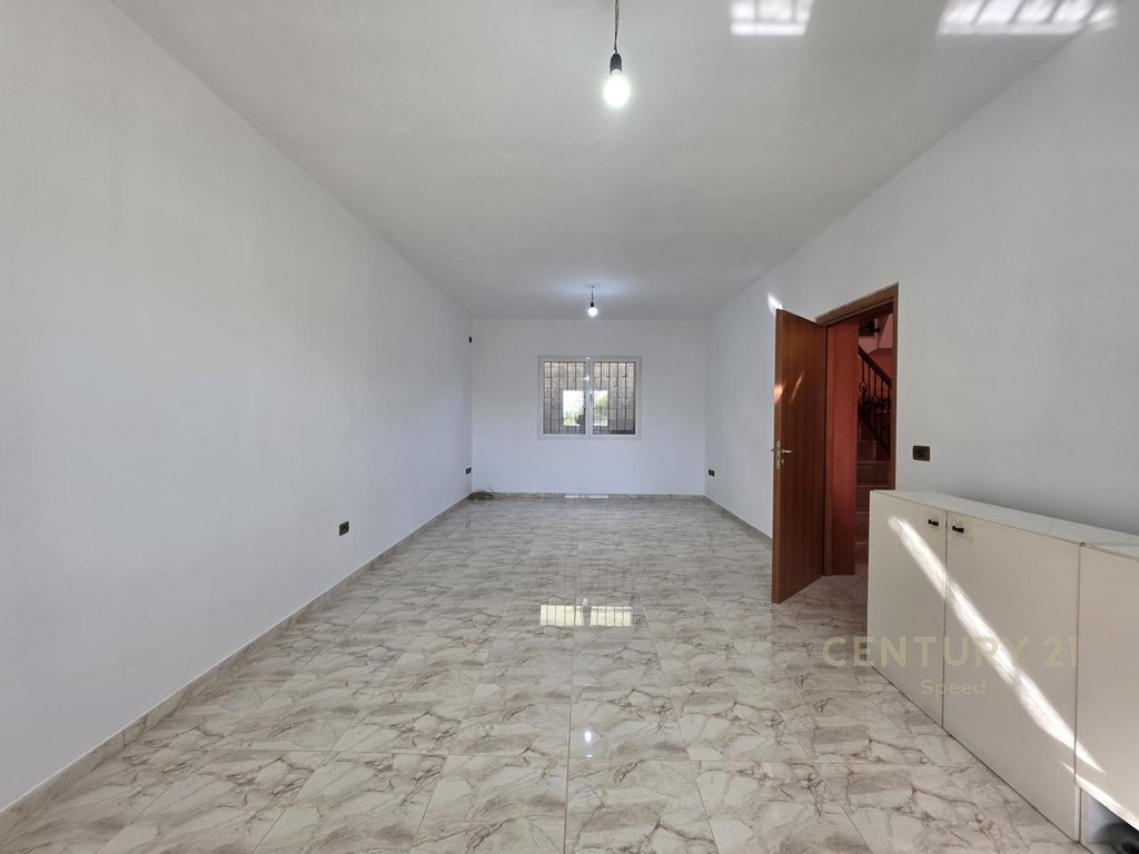 THREE-STOREY VILLA FOR SALE NEAR PRIEST'S HILL!!