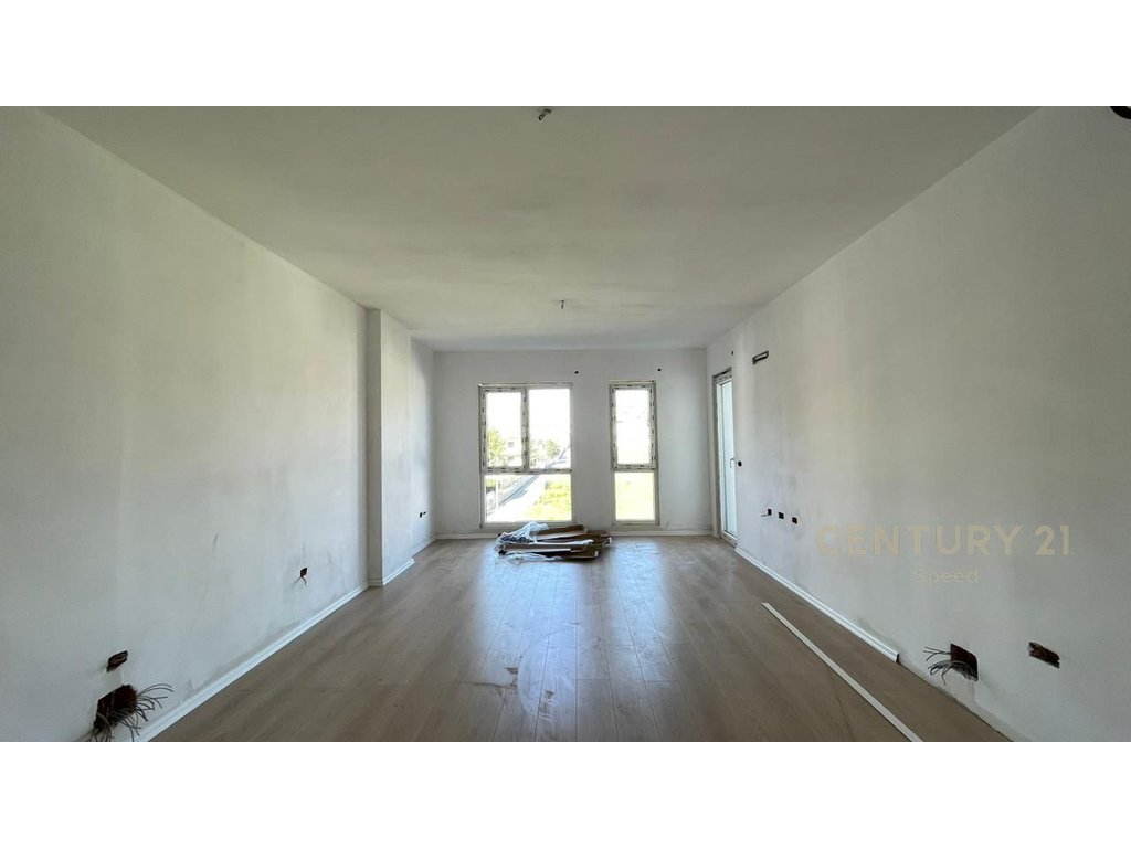 Apartment 2+1 for sale in the Paskuqan area!