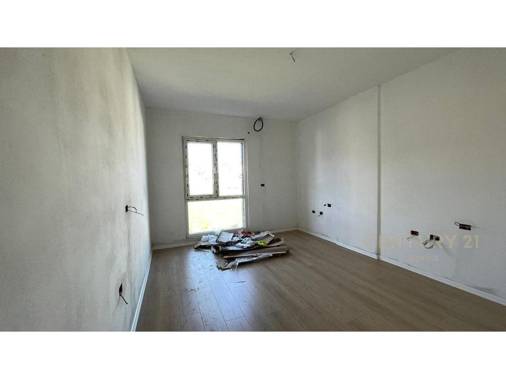 Apartment 2+1 for sale in the Paskuqan area!