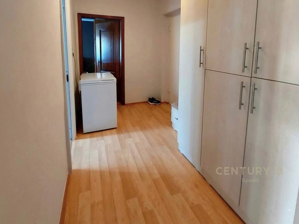 1+1 Apartment for sale in the Old Last Station of New Tirana!!