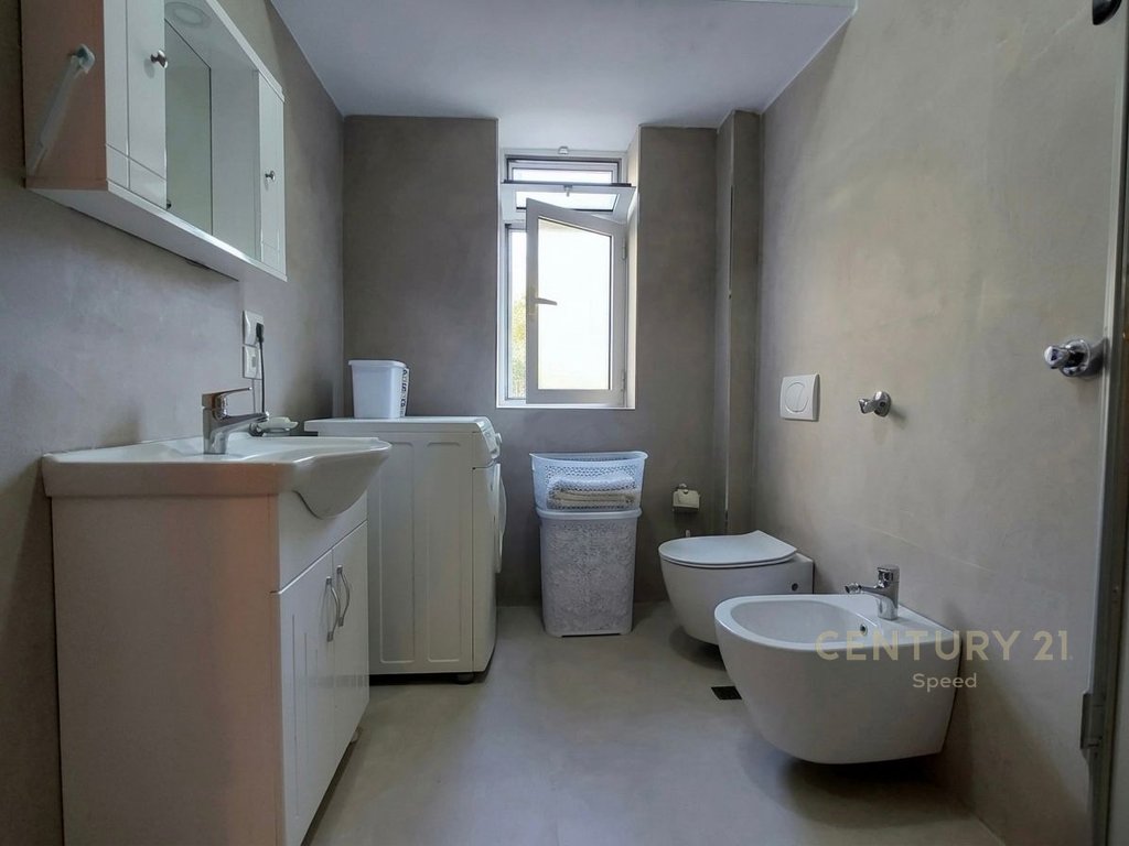 1+1 Apartment for sale in the Old Last Station of New Tirana!!
