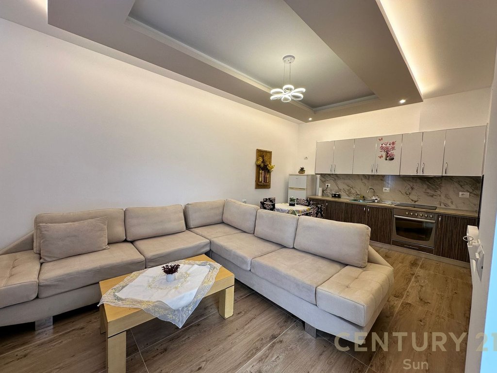 VILLA FOR SALE AT THE ENTRANCE TO SARANDA!