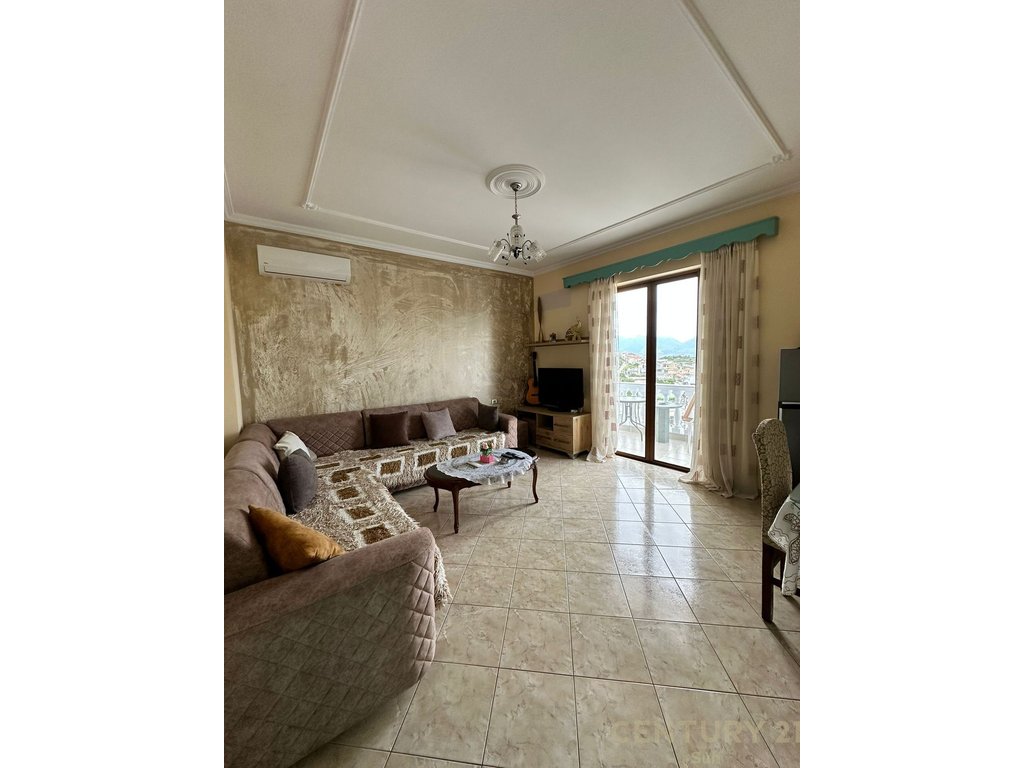 VILLA FOR SALE AT THE ENTRANCE TO SARANDA!