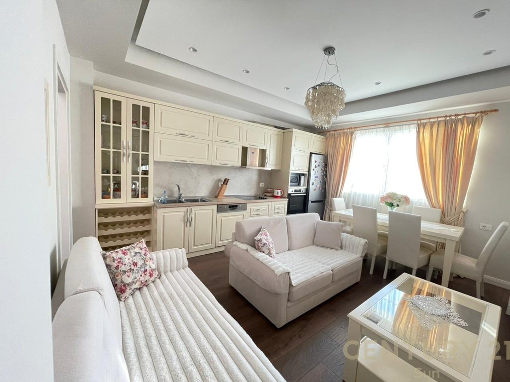 2+1 APARTMENT FOR RENT ON DURRES STREET!