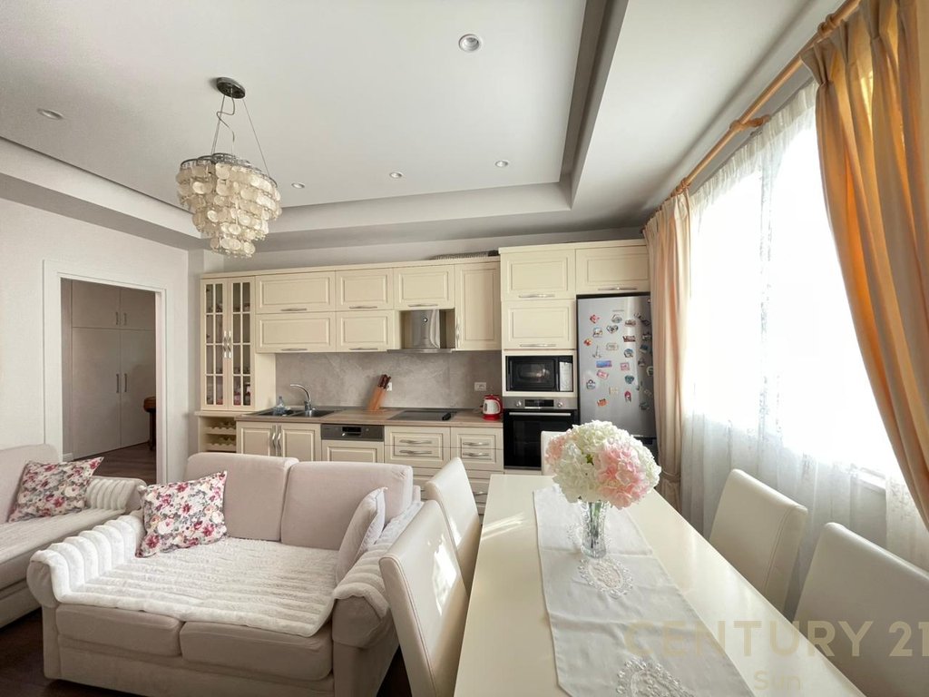 2+1 APARTMENT FOR RENT ON DURRES STREET!