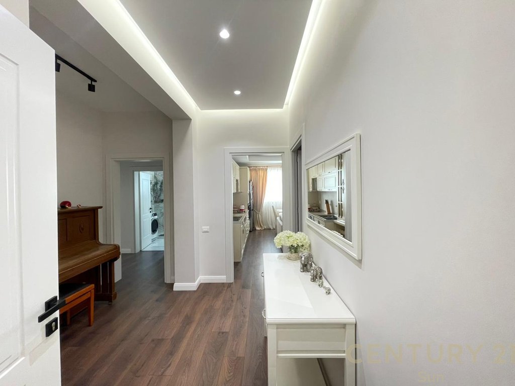 2+1 APARTMENT FOR RENT ON DURRES STREET!