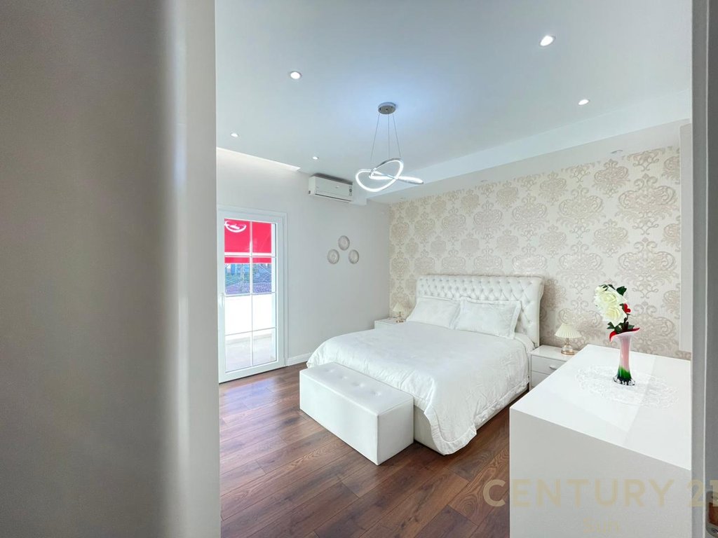 2+1 APARTMENT FOR RENT ON DURRES STREET!