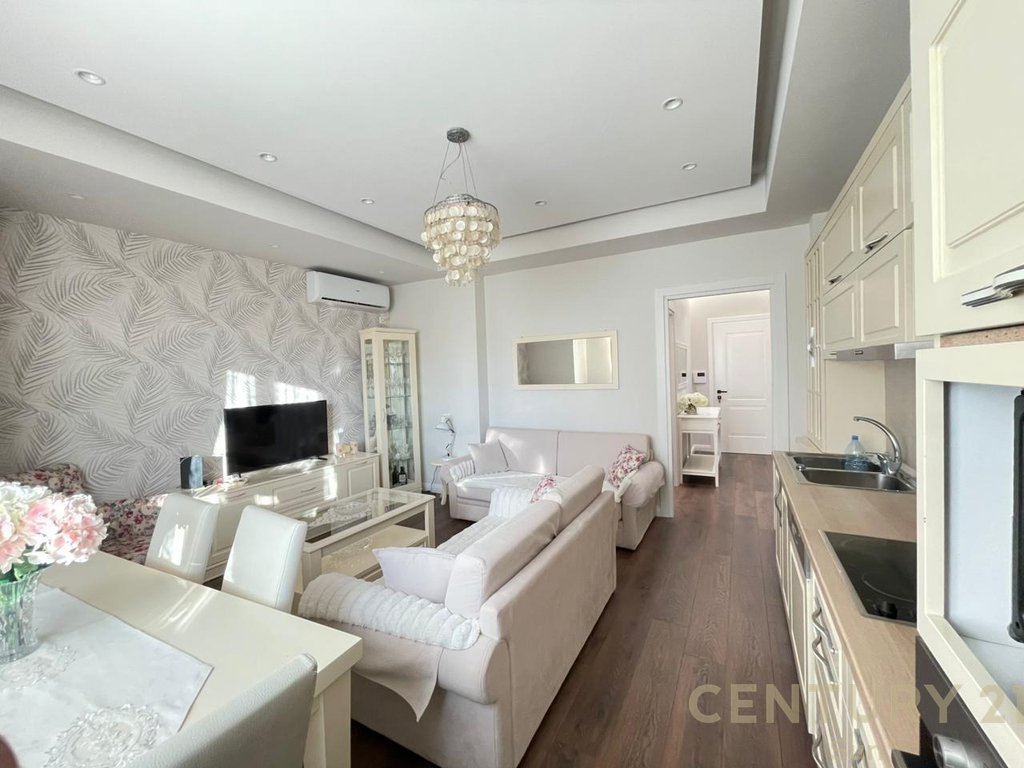 2+1 APARTMENT FOR RENT ON DURRES STREET!