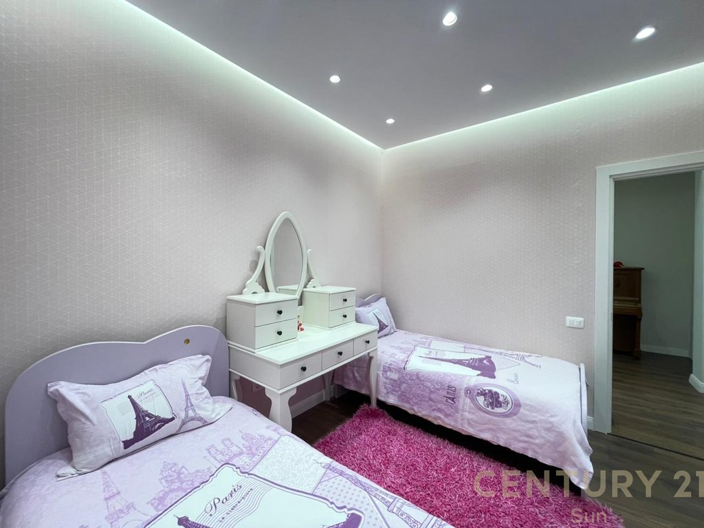 2+1 APARTMENT FOR RENT ON DURRES STREET!