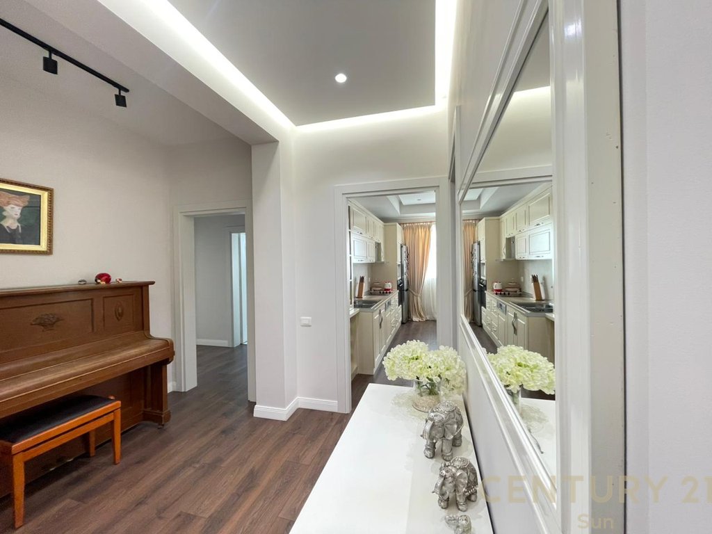 2+1 APARTMENT FOR RENT ON DURRES STREET!