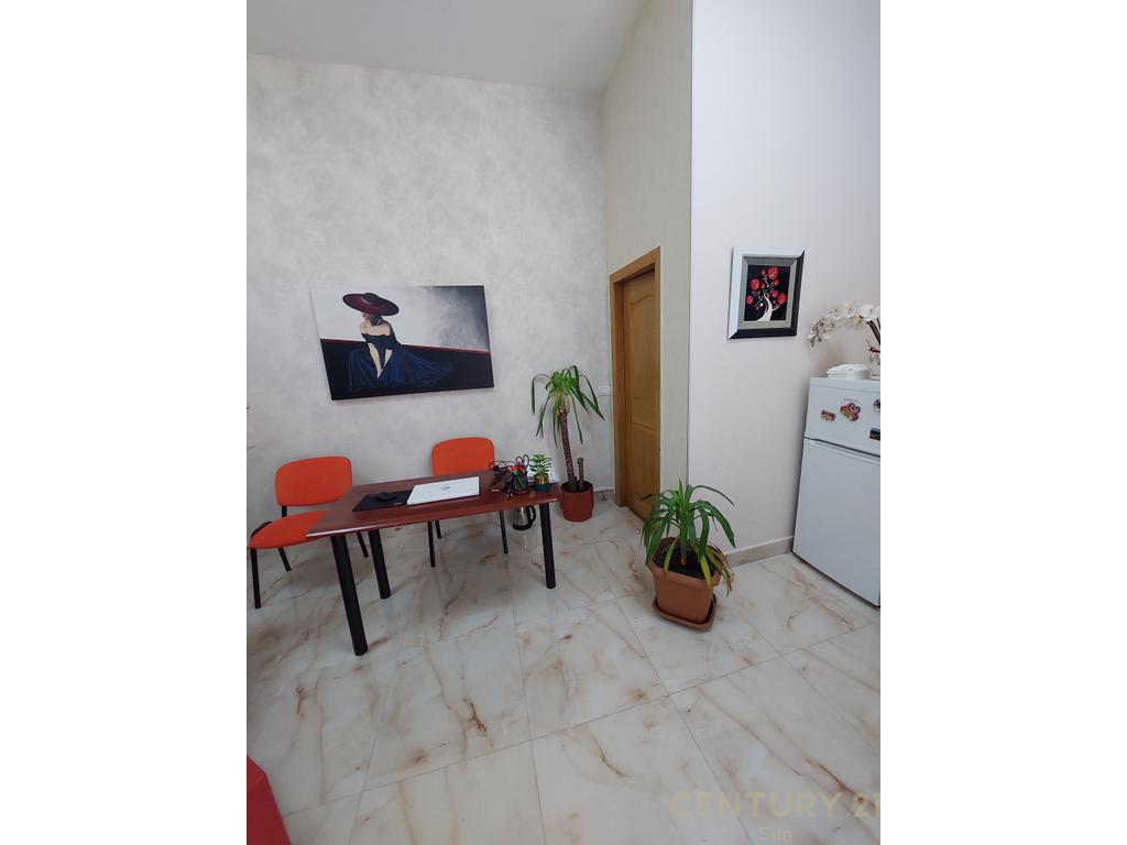 Shop / Office for Sale at Former Exhibition!