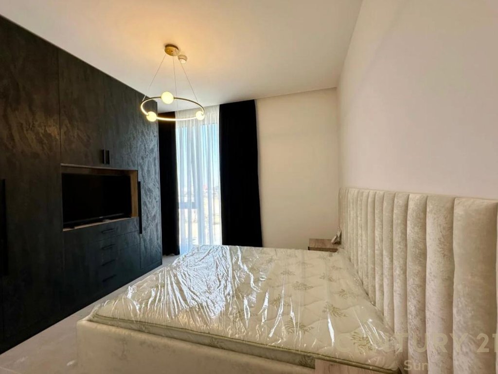 APARTMENT 2+1+PARKING SPACE FOR RENT NEAR THE DRY LAKE!