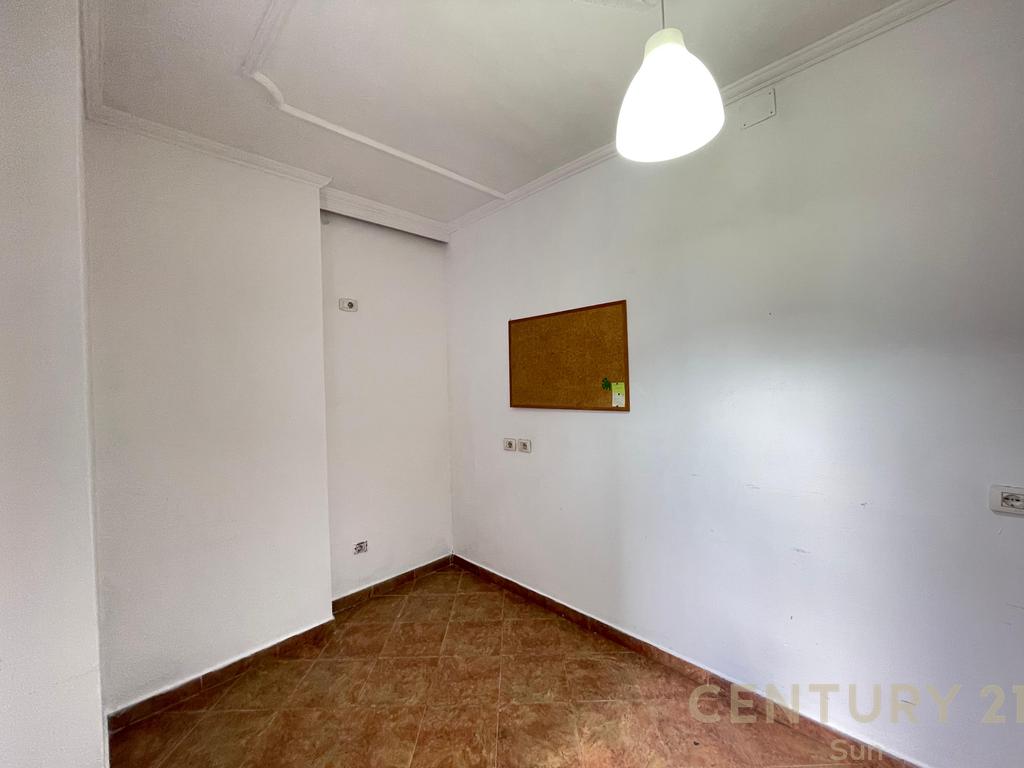 APARTMENT 5+2+2 FOR RENT NEAR THE OLD EXHIBITION CENTER!