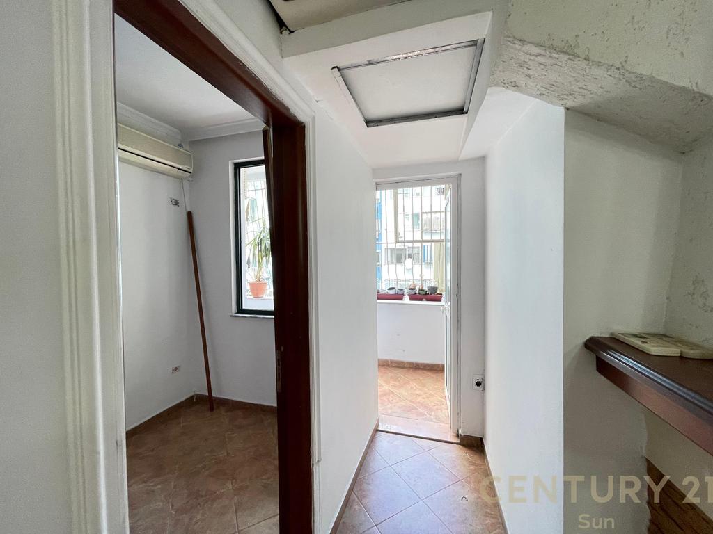 APARTMENT 5+2+2 FOR RENT NEAR THE OLD EXHIBITION CENTER!