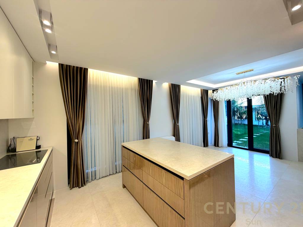 VILLA FOR SALE NEAR TEG