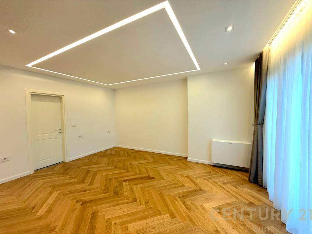 VILLA FOR SALE NEAR TEG