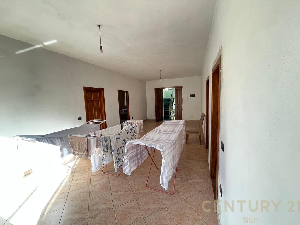 VILLA FOR RENT NEAR THE 21 DECEMBER AREA.