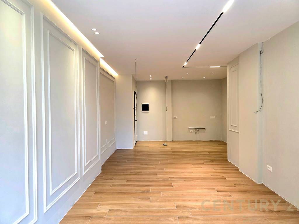 APARTMENT 2+1 FOR SALE NEAR THE PARIS MUNICIPALITY