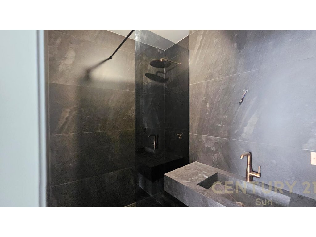 APARTMENT 3+1+2 + 2 PARKING SPOTS FOR SALE IN LAKE VIEW KOSOVAREVE STREET