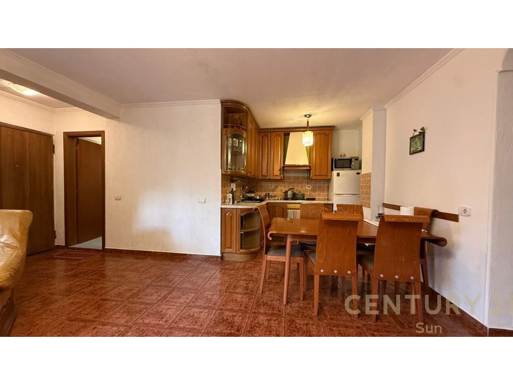 NEW BUILDING, SELLING 2+1 APARTMENT!